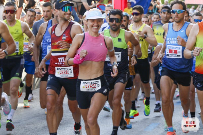 Adrián Ivars i Rosa Lara guanyen a la Cursa de Benissa que tanca el Circuit a Peu Marina Alta  Adrián Ivars i Rosa Lara guanyen a la Cursa de Benissa que tanca el Circuit a Peu Marina Alta