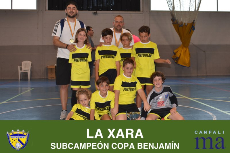 Fútbol Sala: La Xara, en alevín, y Paidos, en benjamín, triunfan en las ligas escolares de Dénia Fútbol Sala: La Xara, en alevín, y Paidos, en benjamín, triunfan en las ligas escolares de Dénia