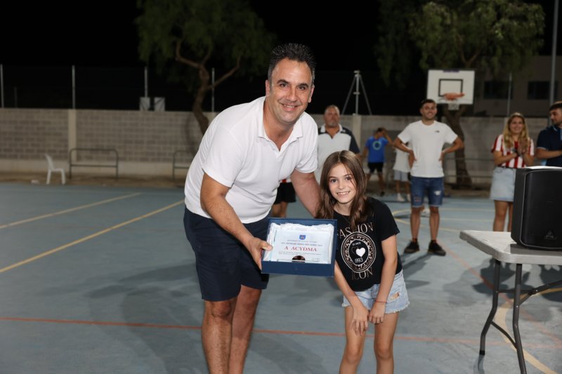 Bar Colom (senior) i Piscinas Nacionales (veterans) guanyen el Trofeu Pepe de Futbol Sala de la Xara Bar Colom (senior) i Piscinas Nacionales (veterans) guanyen el Trofeu Pepe de Futbol Sala de la Xara