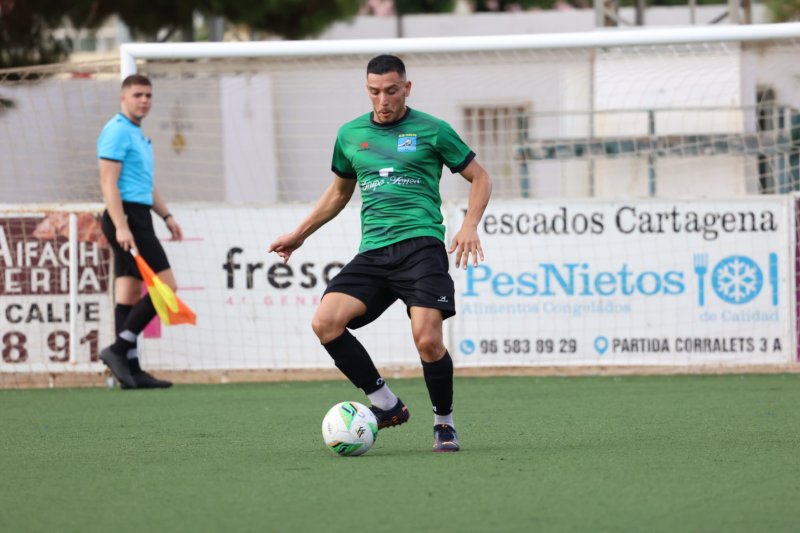 Regional Preferente: El Calpe se lleva los tres puntos ante el Dénia en un intenso derbi (1-0) Regional Preferente: El Calpe se lleva los tres puntos ante el Dénia en un intenso derbi (1-0)
