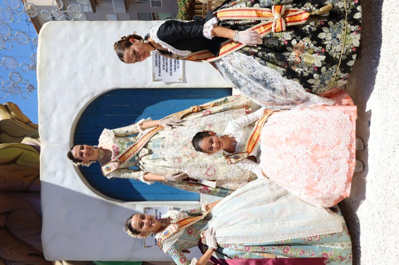 Les regines de Xàbia s’auto “indulten” de la foguera central Les regines de Xàbia s’auto “indulten” de la foguera central