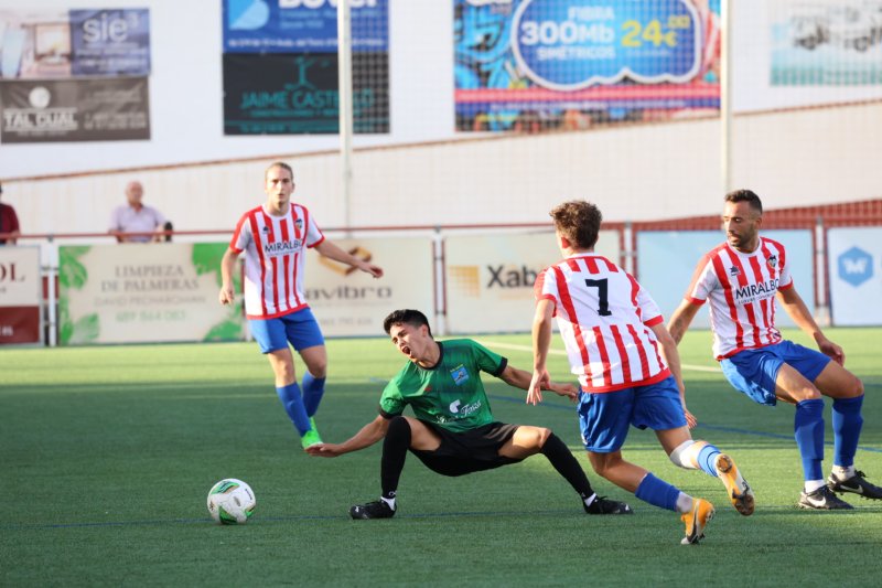 Regional Preferente: Jávea-Calpe empatan sin goles, y el Dénia cae en L’Olleria por la mínima (1-0) Regional Preferente: Jávea-Calpe empatan sin goles, y el Dénia cae en L’Olleria por la mínima (1-0)