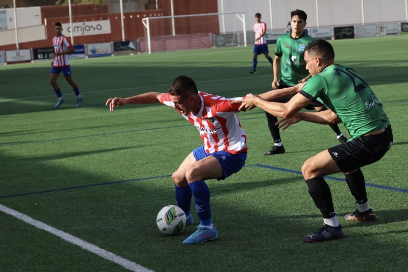 Regional Preferente: Jávea-Calpe empatan sin goles, y el Dénia cae en L’Olleria por la mínima (1-0) Regional Preferente: Jávea-Calpe empatan sin goles, y el Dénia cae en L’Olleria por la mínima (1-0)