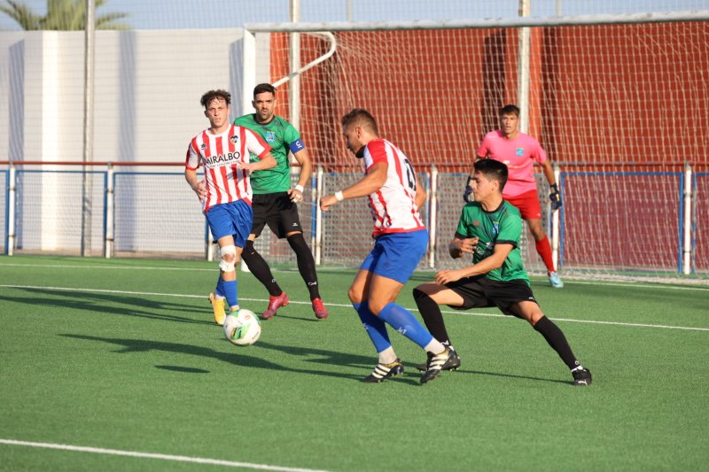 Regional Preferente: Jávea-Calpe empatan sin goles, y el Dénia cae en L’Olleria por la mínima (1-0) Regional Preferente: Jávea-Calpe empatan sin goles, y el Dénia cae en L’Olleria por la mínima (1-0)