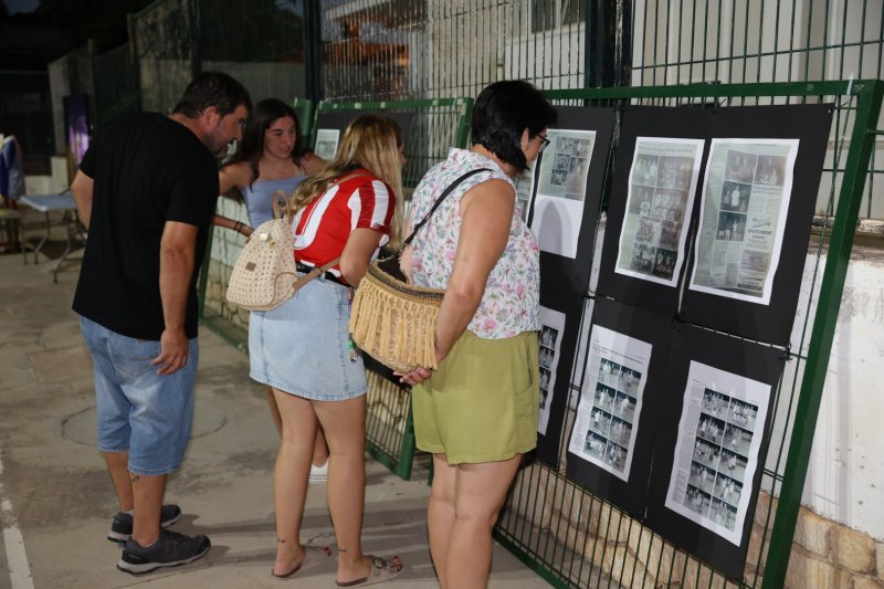 Bar Colom (senior) i Piscinas Nacionales (veterans) guanyen el Trofeu Pepe de Futbol Sala de la Xara Bar Colom (senior) i Piscinas Nacionales (veterans) guanyen el Trofeu Pepe de Futbol Sala de la Xara
