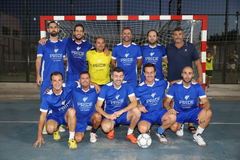 Bar Colom (senior) i Piscinas Nacionales (veterans) guanyen el Trofeu Pepe de Futbol Sala de la Xara Bar Colom (senior) i Piscinas Nacionales (veterans) guanyen el Trofeu Pepe de Futbol Sala de la Xara