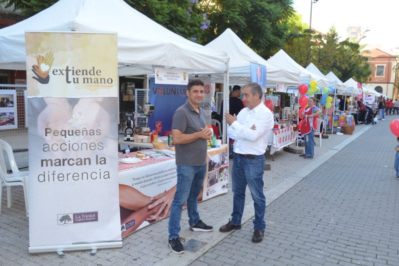 Fira d'Associacions de Dénia: Todos quieren ayudar a la sociedad  Fira d'Associacions de Dénia: Todos quieren ayudar a la sociedad