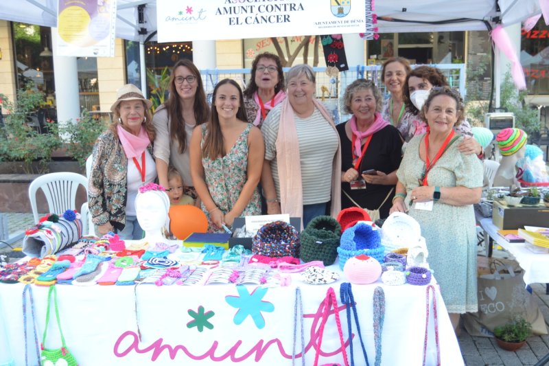 Fira d'Associacions de Dénia: Todos quieren ayudar a la sociedad  Fira d'Associacions de Dénia: Todos quieren ayudar a la sociedad