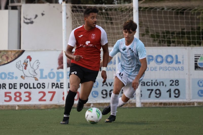 Regional Preferente: El Calpe luce un once de lujo en su primer amistoso de pretemporada Regional Preferente: El Calpe luce un once de lujo en su primer amistoso de pretemporada