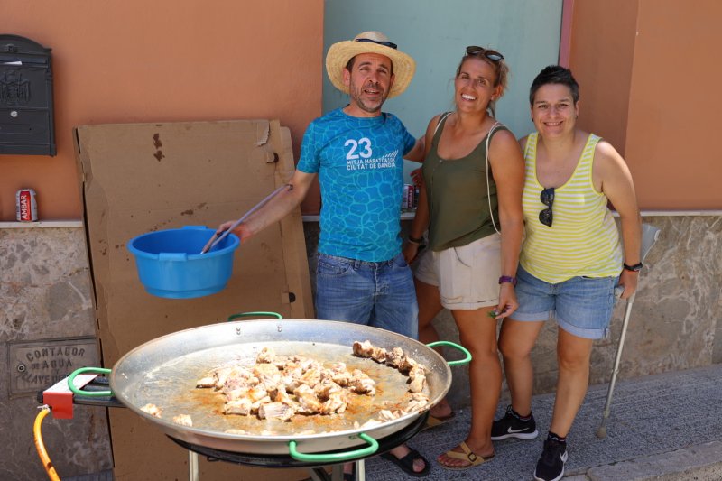 I la millor paella de les festes de Pedreguer és… I la millor paella de les festes de Pedreguer és…