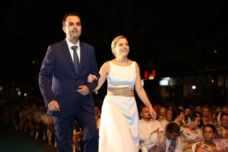 Duanes de Xàbia proclama a les majoralesses i majorals de les festes de Loreto i ret homenatge als presidents de les comissions Duanes de Xàbia proclama a les majoralesses i majorals de les festes de Loreto i ret homenatge als presidents de les comissions