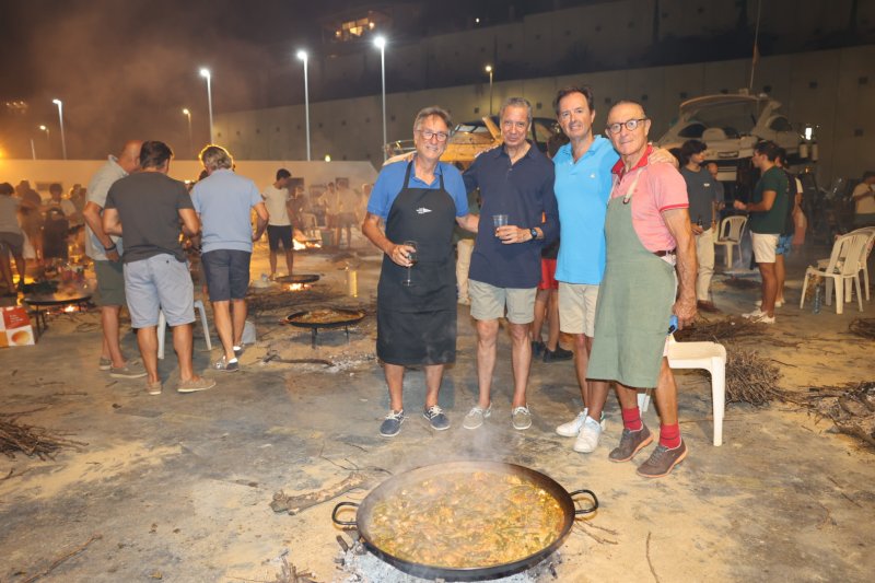 La paella de Alejandro Peiró gana el concurso de la Semana de la Vela de Xàbia La paella de Alejandro Peiró gana el concurso de la Semana de la Vela de Xàbia