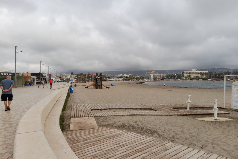 El PP de Xàbia critica el “lamentable” aspecto que ofrece la playa del Arenal en plena campaña estival El PP de Xàbia critica el “lamentable” aspecto que ofrece la playa del Arenal en plena campaña estival