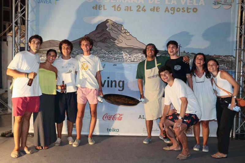 GALERIA de FOTOS de otra inolvidable NOCHE de PAELLAS en el CLUB NÁUTICO JÁVEA GALERIA de FOTOS de otra inolvidable NOCHE de PAELLAS en el CLUB NÁUTICO JÁVEA