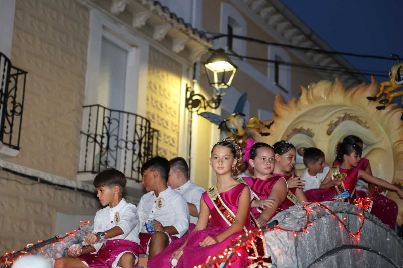 GALERIA DE FOTOS i PREMIS de les CARROSSES de BENIARBEIG: guanyen el Tadeo Jones i el Circ de Segària GALERIA DE FOTOS i PREMIS de les CARROSSES de BENIARBEIG: guanyen el Tadeo Jones i el Circ de Segària