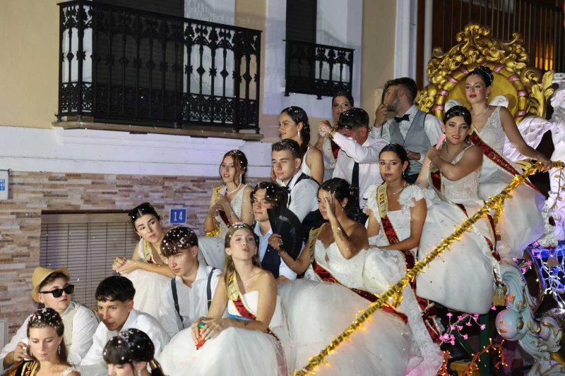 GALERIA DE FOTOS i PREMIS de les CARROSSES de BENIARBEIG: guanyen el Tadeo Jones i el Circ de Segària GALERIA DE FOTOS i PREMIS de les CARROSSES de BENIARBEIG: guanyen el Tadeo Jones i el Circ de Segària