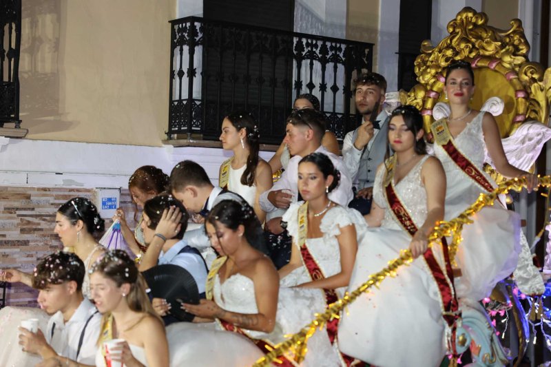 GALERIA DE FOTOS i PREMIS de les CARROSSES de BENIARBEIG: guanyen el Tadeo Jones i el Circ de Segària GALERIA DE FOTOS i PREMIS de les CARROSSES de BENIARBEIG: guanyen el Tadeo Jones i el Circ de Segària