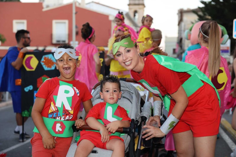 GALERIA DE FOTOS i PREMIS de les CARROSSES de BENIARBEIG: guanyen el Tadeo Jones i el Circ de Segària GALERIA DE FOTOS i PREMIS de les CARROSSES de BENIARBEIG: guanyen el Tadeo Jones i el Circ de Segària