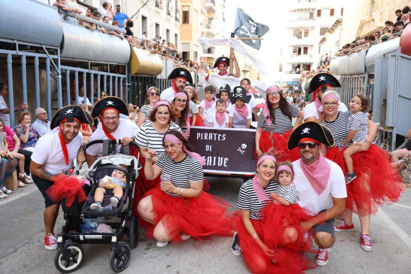 GALERIA de FOTOS de la DESFILADA de CARROSSES de les FESTES de JULIOL de PEDREGUER GALERIA de FOTOS de la DESFILADA de CARROSSES de les FESTES de JULIOL de PEDREGUER