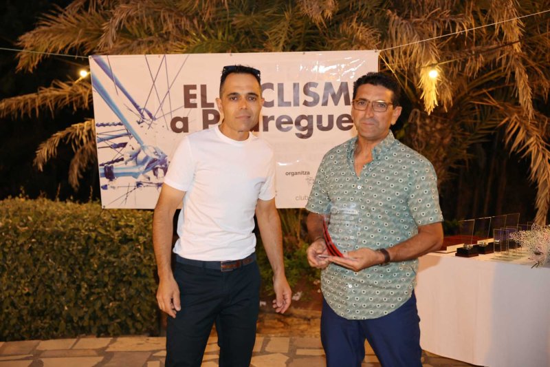 El Club Ciclista Pedreguer repassa la seua trajectòria en la gala del 50 aniversari El Club Ciclista Pedreguer repassa la seua trajectòria en la gala del 50 aniversari