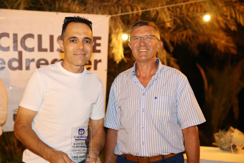 El Club Ciclista Pedreguer repassa la seua trajectòria en la gala del 50 aniversari El Club Ciclista Pedreguer repassa la seua trajectòria en la gala del 50 aniversari