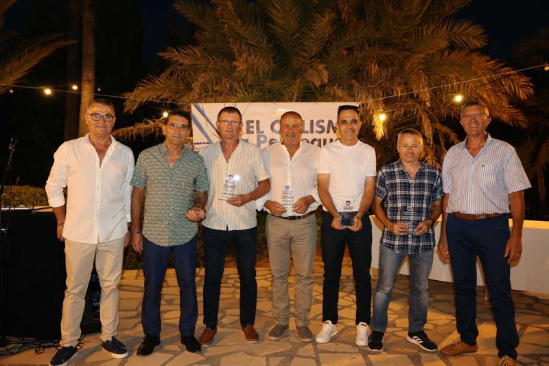 El Club Ciclista Pedreguer repassa la seua trajectòria en la gala del 50 aniversari El Club Ciclista Pedreguer repassa la seua trajectòria en la gala del 50 aniversari