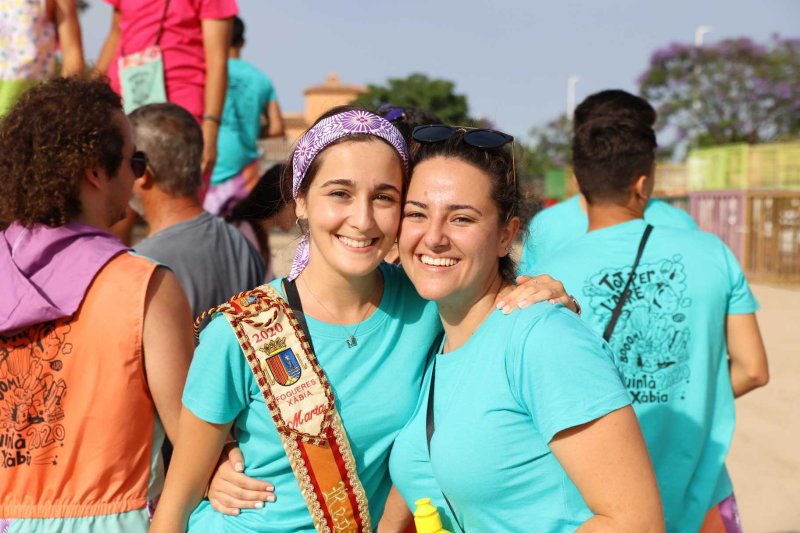 Els bous al carrer i el baret de Fogueres de Xàbia retornen amb molta força Els bous al carrer i el baret de Fogueres de Xàbia retornen amb molta força