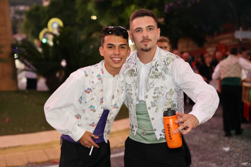 Les carrosses de les festes de Loreto de Xàbia tornen amb una gran participació i molta crítica i ironia Les carrosses de les festes de Loreto de Xàbia tornen amb una gran participació i molta crítica i ironia