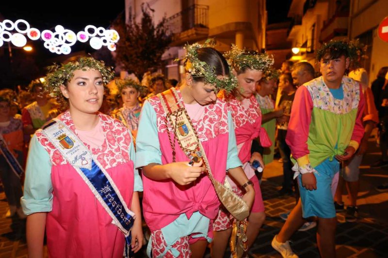 Xàbia s’encén en la nit dels focs de Fogueres Xàbia s’encén en la nit dels focs de Fogueres