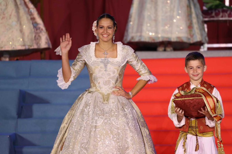 Xàbia proclama Nara Rodríguez regina de Fogueres 2021 Xàbia proclama Nara Rodríguez regina de Fogueres 2021