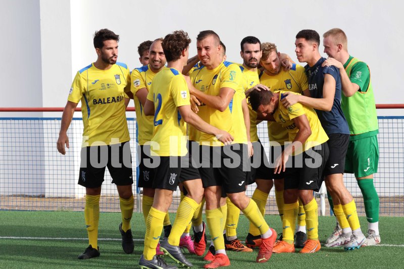 Lliga Comunitat: El Dénia resuelve el derbi contra el Jávea con dos goles en la primera parte Lliga Comunitat: El Dénia resuelve el derbi contra el Jávea con dos goles en la primera parte