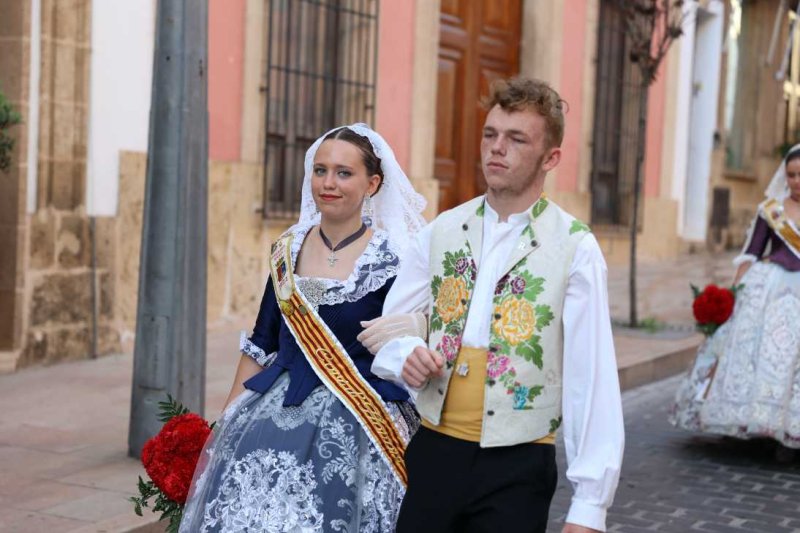 Segon dia de l’ofrena a Sant Joan a Xàbia: torn per a la Retornà 2022, quintes d’aniversaris i penyes Segon dia de l’ofrena a Sant Joan a Xàbia: torn per a la Retornà 2022, quintes d’aniversaris i penyes