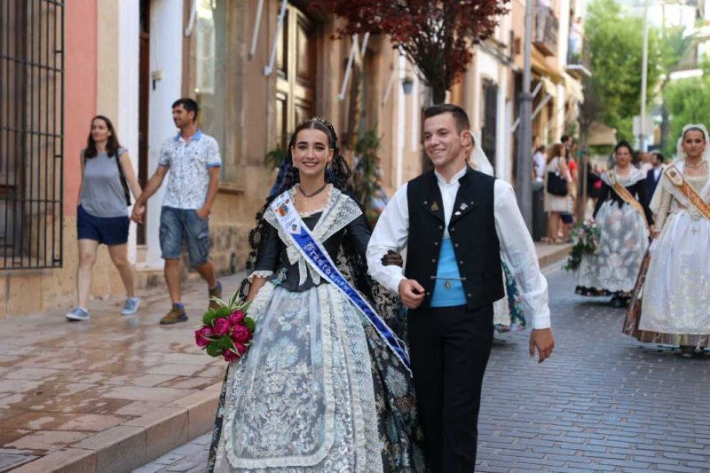 Segon dia de l’ofrena a Sant Joan a Xàbia: torn per a la Retornà 2022, quintes d’aniversaris i penyes Segon dia de l’ofrena a Sant Joan a Xàbia: torn per a la Retornà 2022, quintes d’aniversaris i penyes