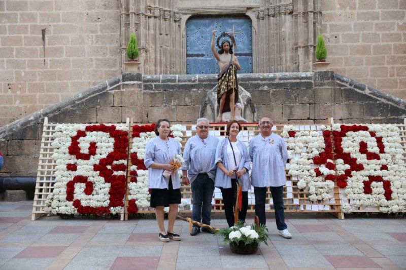 Segon dia de l’ofrena a Sant Joan a Xàbia: torn per a la Retornà 2022, quintes d’aniversaris i penyes Segon dia de l’ofrena a Sant Joan a Xàbia: torn per a la Retornà 2022, quintes d’aniversaris i penyes