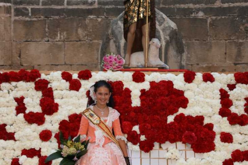 Segon dia de l’ofrena a Sant Joan a Xàbia: torn per a la Retornà 2022, quintes d’aniversaris i penyes Segon dia de l’ofrena a Sant Joan a Xàbia: torn per a la Retornà 2022, quintes d’aniversaris i penyes