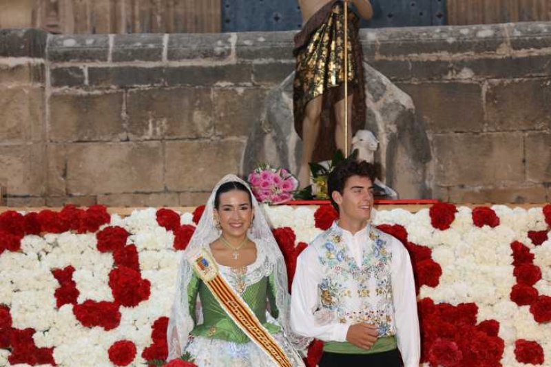 Segon dia de l’ofrena a Sant Joan a Xàbia: torn per a la Retornà 2022, quintes d’aniversaris i penyes Segon dia de l’ofrena a Sant Joan a Xàbia: torn per a la Retornà 2022, quintes d’aniversaris i penyes