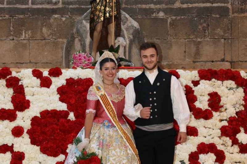 Segon dia de l’ofrena a Sant Joan a Xàbia: torn per a la Retornà 2022, quintes d’aniversaris i penyes Segon dia de l’ofrena a Sant Joan a Xàbia: torn per a la Retornà 2022, quintes d’aniversaris i penyes