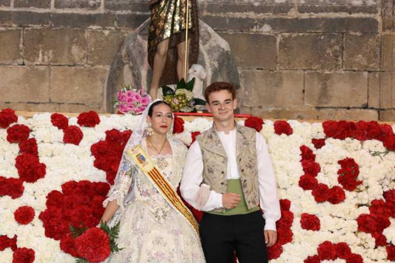 Segon dia de l’ofrena a Sant Joan a Xàbia: torn per a la Retornà 2022, quintes d’aniversaris i penyes Segon dia de l’ofrena a Sant Joan a Xàbia: torn per a la Retornà 2022, quintes d’aniversaris i penyes