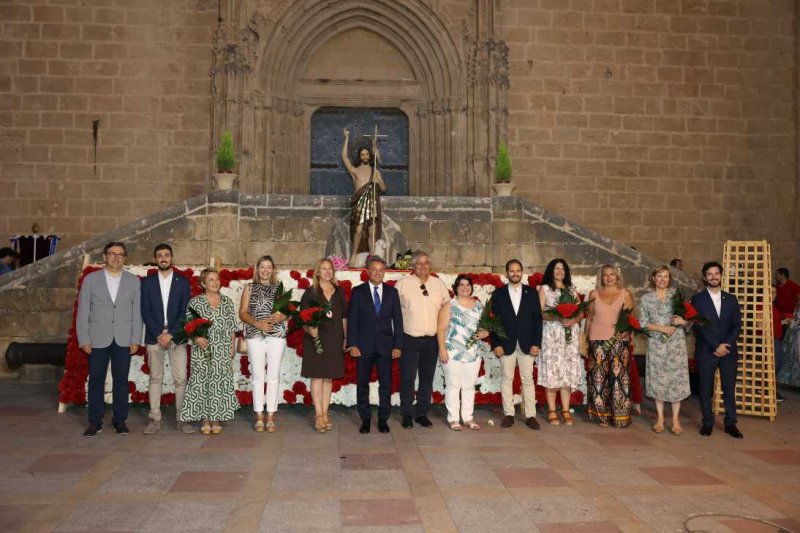 Segon dia de l’ofrena a Sant Joan a Xàbia: torn per a la Retornà 2022, quintes d’aniversaris i penyes Segon dia de l’ofrena a Sant Joan a Xàbia: torn per a la Retornà 2022, quintes d’aniversaris i penyes