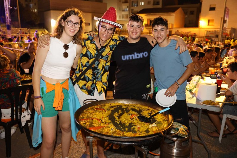 GALERIA DE FOTOS de la festa de les paelles de Gata  GALERIA DE FOTOS de la festa de les paelles de Gata