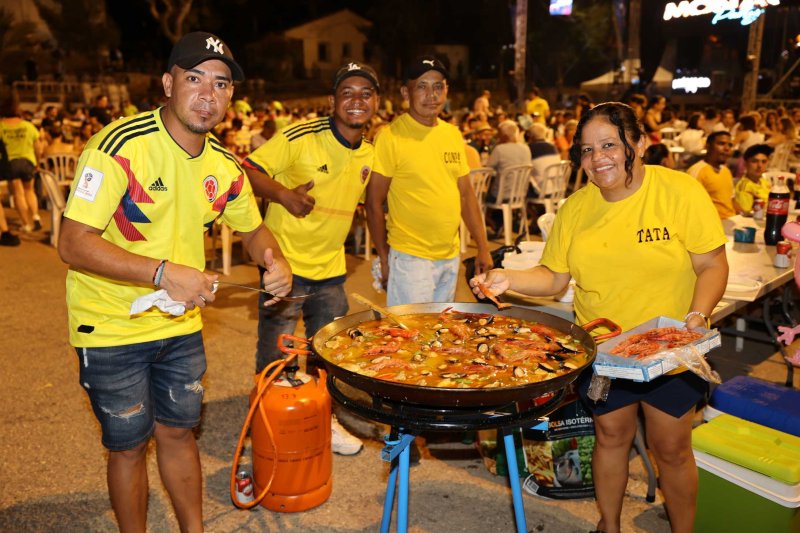 GALERIA DE FOTOS de la festa de les paelles de Gata  GALERIA DE FOTOS de la festa de les paelles de Gata