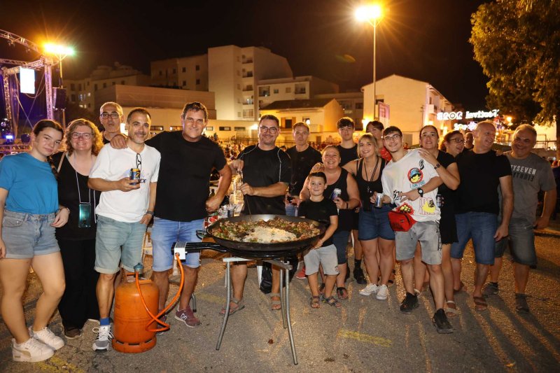 GALERIA DE FOTOS de la festa de les paelles de Gata  GALERIA DE FOTOS de la festa de les paelles de Gata