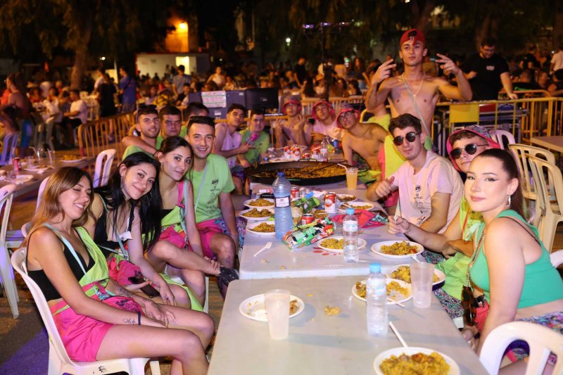 GALERIA DE FOTOS de la festa de les paelles de Gata  GALERIA DE FOTOS de la festa de les paelles de Gata