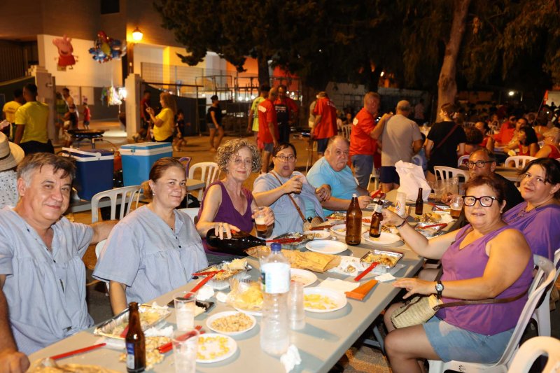 GALERIA DE FOTOS de la festa de les paelles de Gata  GALERIA DE FOTOS de la festa de les paelles de Gata