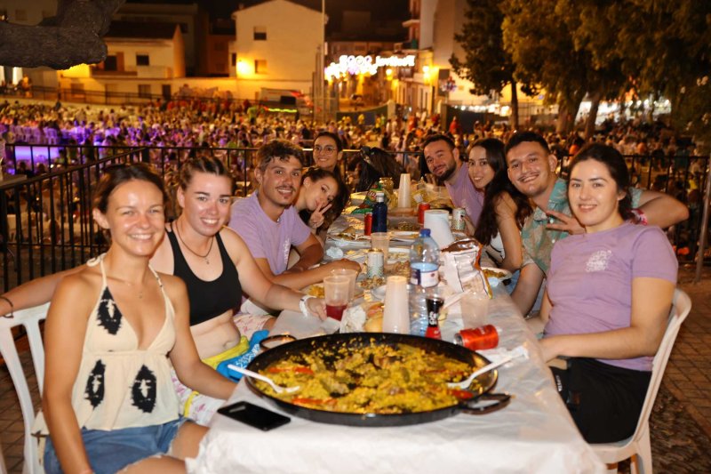 GALERIA DE FOTOS de la festa de les paelles de Gata  GALERIA DE FOTOS de la festa de les paelles de Gata